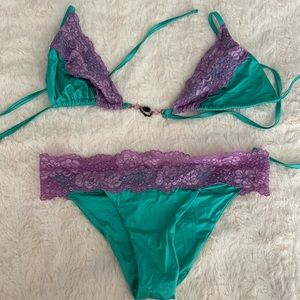 Beach Bunny Bikini - Never worn - New Without Tags.
